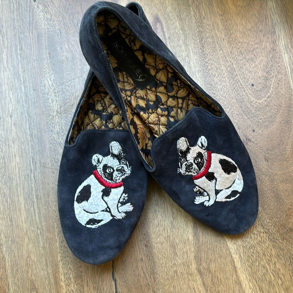 BOUTIQUE 9 Navy suede Loafers w/Embroidered French Bulldogs sz 10